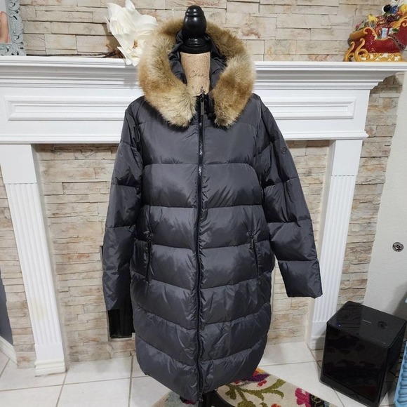 MICHAEL Kors steel Grey maxi long Faux fur hooded puffer coat plus size 2X new!! - Picture 2 of 11